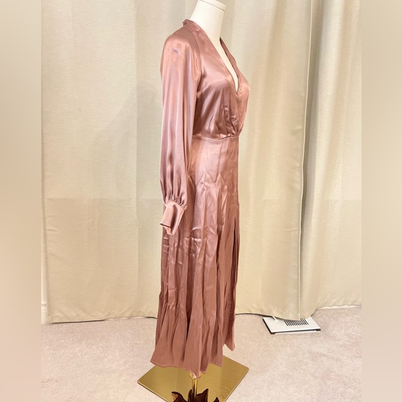BNWT H&M Satin Dress - Picture 2 of 5